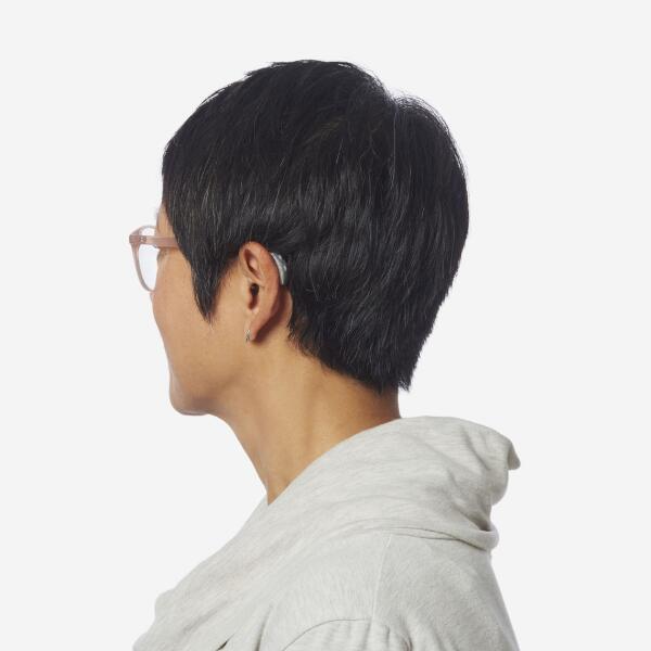 Starkey Omega AI 16 RIC RT - On Ear Woman | Oogvoororen