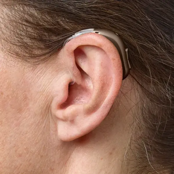 Oticon Intent 1 miniBTE - Ear Woman | Oogvoororen